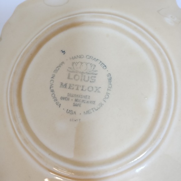 Pair Vintage Metlox Poppytrail Lotus Leaves‎ Tan Ivory Salad Plates Saucers 8" 2 - Picture 6 of 7